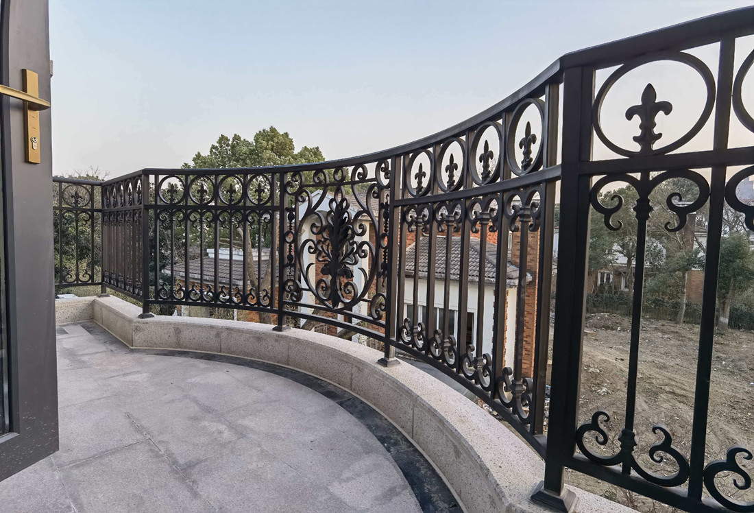 ����Χ��